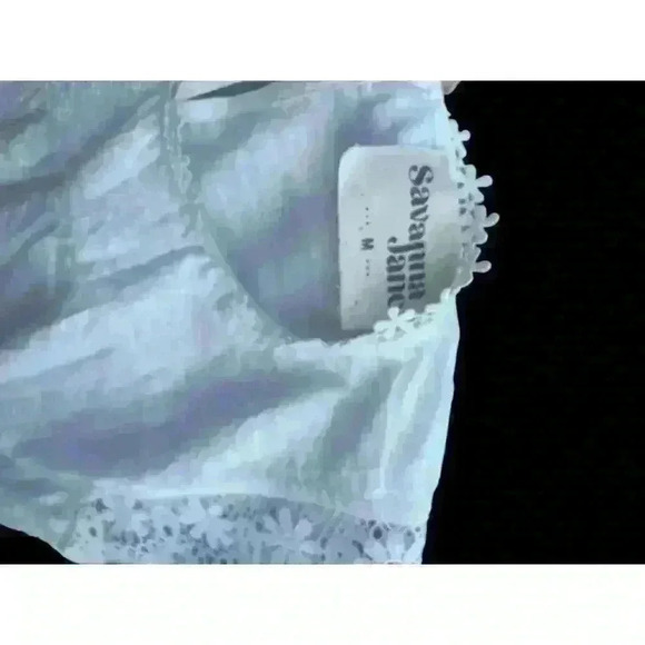 Savana Jane Ruffled Eyelet Top Size Medium White Pre-owned - Picture 3 of 4